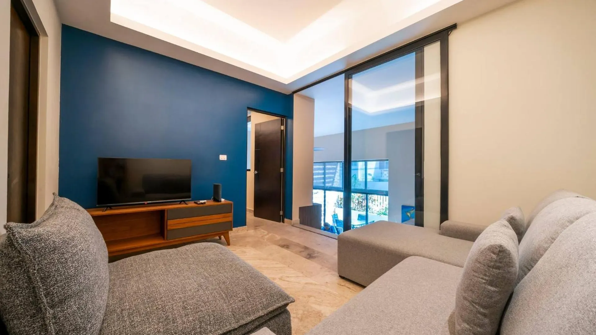 Lägenhet Condo Veronica - Comfortable 2 Bedroom With Rooftop Gym And Pool Playa del Carmen Mexiko